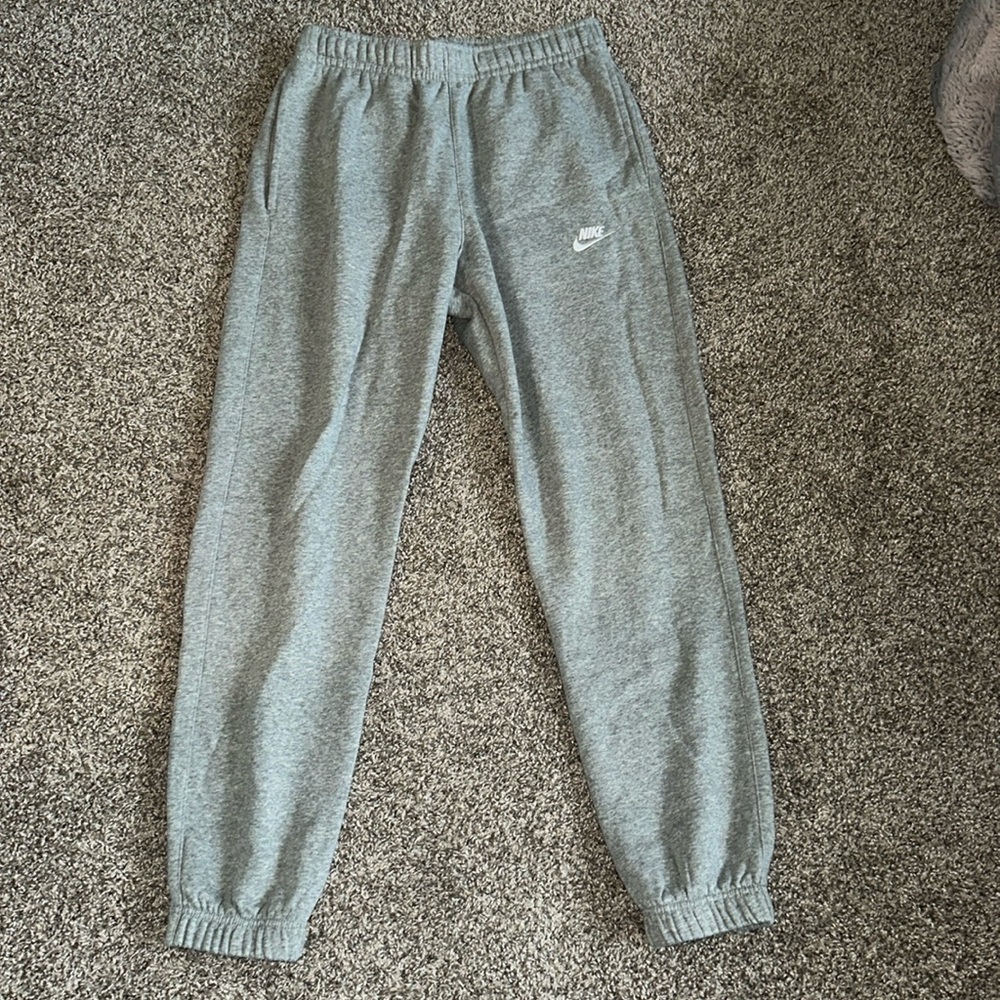 grey nike sweatpants size small